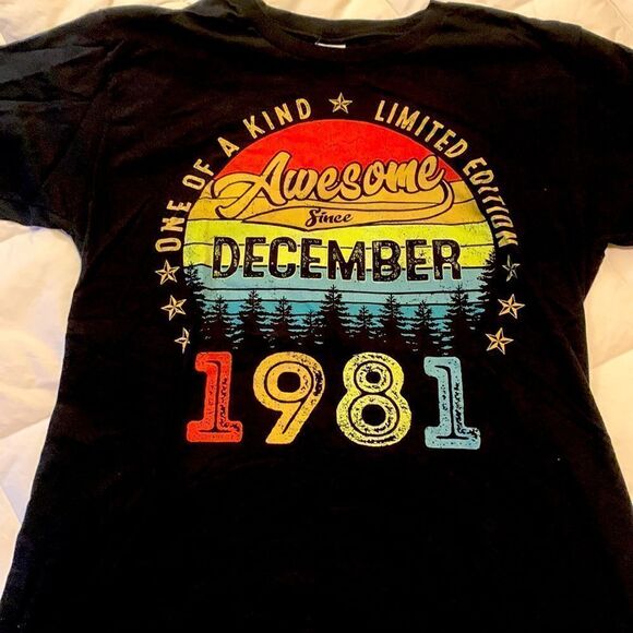 DECEMBER,  1981,  T shirt by Port & Co., black, large, 💯 cotton - Picture 1 of 8